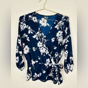 West Kei Navy Floral Wrap Blouse Size Large - Adjustable Waist, Stretchy Fit
